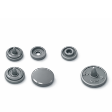 Load image into Gallery viewer, Trucraft Plastic Snaps Size 20 T5 - B13 Glossy Medium Silver (50 Sets)