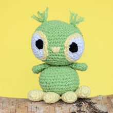 Load image into Gallery viewer, Hoooked - Crochet Kit - Tommy the Owl