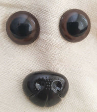 Load image into Gallery viewer, Trucraft – Small Brown Safety Eyes & Nose Set: Perfect for Teddy Bears & Amigurumi