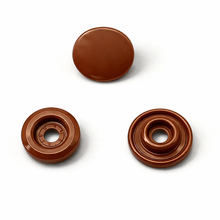 Load image into Gallery viewer, Trucraft Plastic Snaps Size 20 T5 - B06 Glossy Brown (50 Sets)
