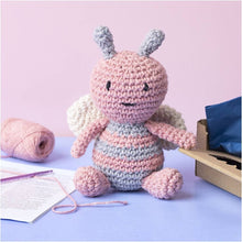 Load image into Gallery viewer, Hoooked X Creativ - Crochet Craft Kit - Amigurumi Honey Bee
