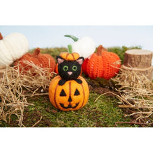 Load image into Gallery viewer, Simply Make - Halloween Needle Felting Kit - Cat in Pumpkin
