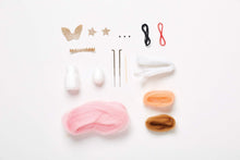 Load image into Gallery viewer, Simply Make Needle Felt Piggy Princess Kit - DIY Animal Craft
