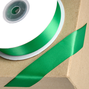 Trucraft - Double Sided Satin Craft Ribbon - 15mm x 2m Length - Emerald Green