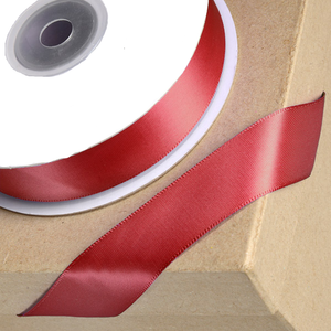 Trucraft - Double Sided Satin Craft Ribbon - 15mm x 2m Length - Ruby
