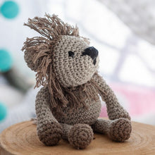 Load image into Gallery viewer, www.thecraftshop.net Hoooked - Crochet Kit - Leroy the Lion

